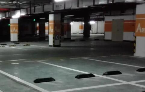 蘇州停車位劃線一個(gè)的價(jià)格多少？可以找飛揚(yáng)市政價(jià)格合理