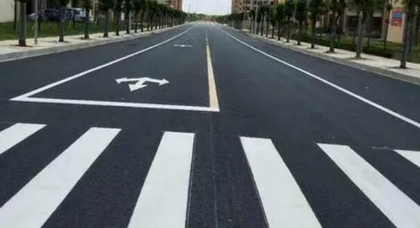 廠里道路劃線是否是必須的?優(yōu)化交通秩序,提升安全性 廠里道路劃線是否是必須的?優(yōu)化交通秩序,提升安全性