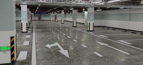 停車場(chǎng)劃線解析，高效利用空間，5300平米可容納多少停車位？