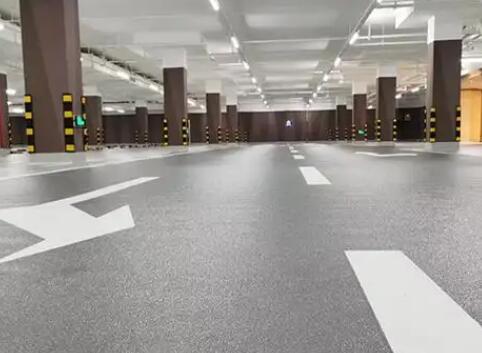 工廠磨石地坪施工難題不用愁,專業(yè)設(shè)備團(tuán)隊(duì)來解憂 工廠磨石地坪施工難題不用愁,專業(yè)設(shè)備團(tuán)隊(duì)來解憂